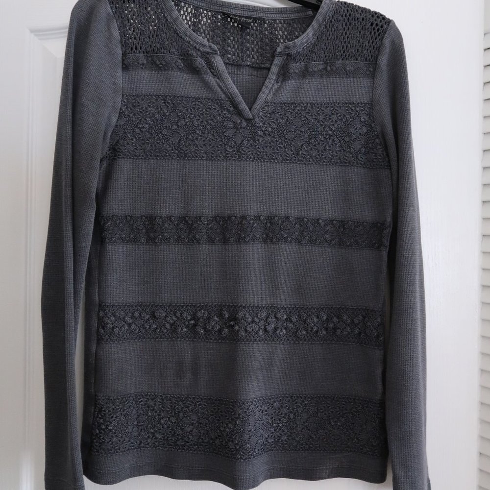 Long sleeve shirt
